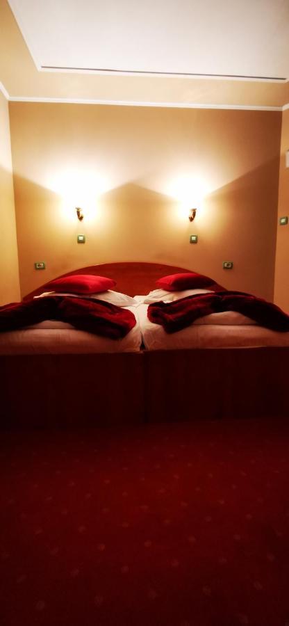Hotel All Times Timisu de Jos Room photo